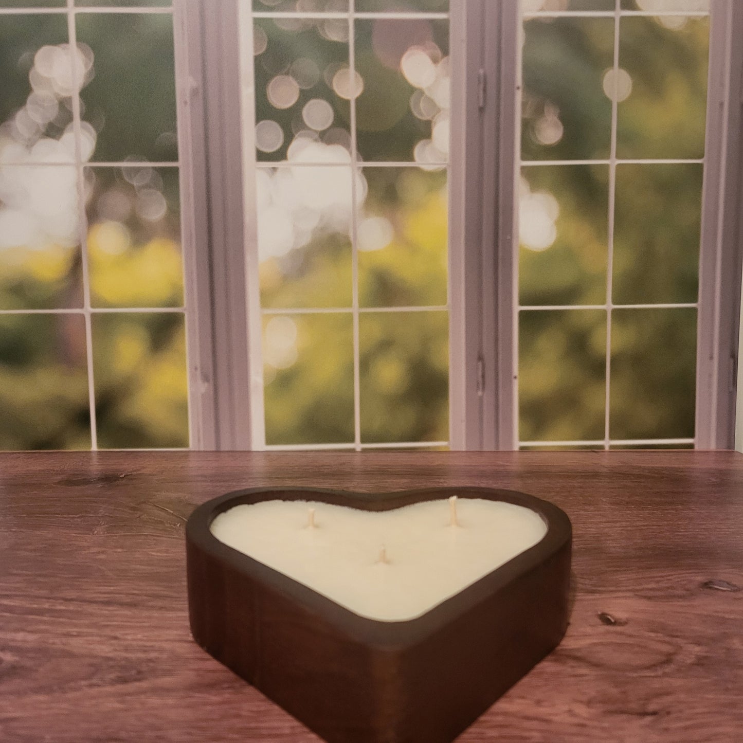 Love In The Air Wooden Heart-Shaped Candle 3wick